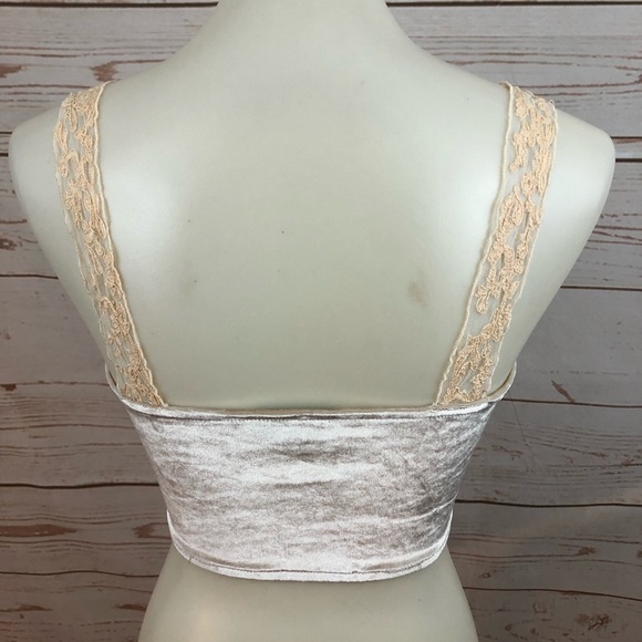 Topshop Antique Lace Velvet Crop Top Bralette - Picture 6 of 11